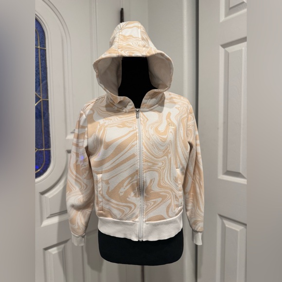 Juicy Couture Tops - Juicy Couture Women's Tan Beachwood Swirls Zip Up Hoodie Sherpa Sweatshirt M